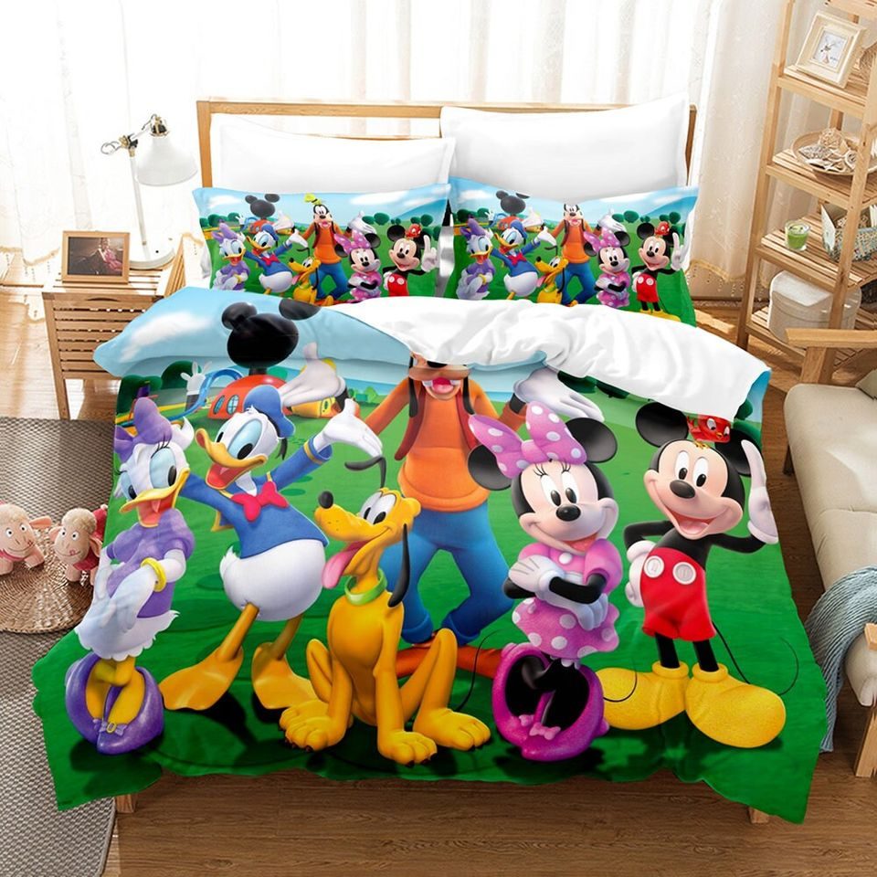 Cozy Kids Disney Bedding Set - Mickey &amp; Friends Cartoon Comforter - Twin/Full Size