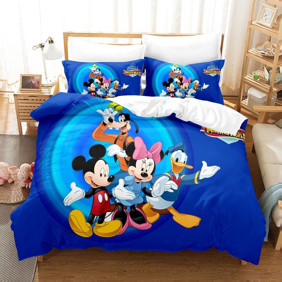 Cozy Kids' Disney Bedding Set - Mickey &amp; Friends Design, Soft &amp; Durable, Twin/Queen Sizes