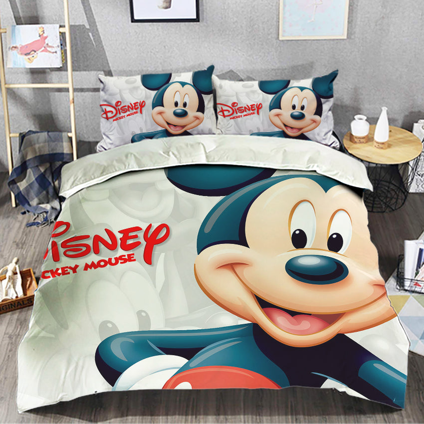 Cozy Disney Mickey Mouse Bedding Set - Perfect For Kids' Rooms &amp; Disney Fans!