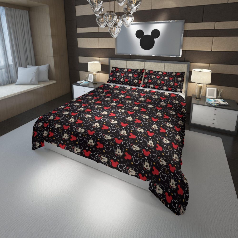 Cozy Mickey Mouse Patterned Bedding Set – King Size, Black &amp; Red, Soft &amp; Stylish