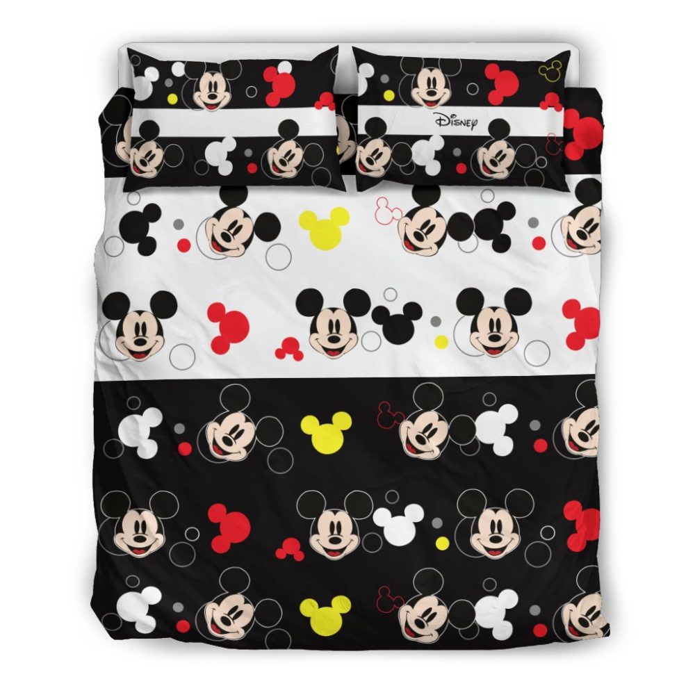 Cozy Disney Mickey Mouse Bedding Set - Fun &amp; Colorful Design For Kids &amp; Fans