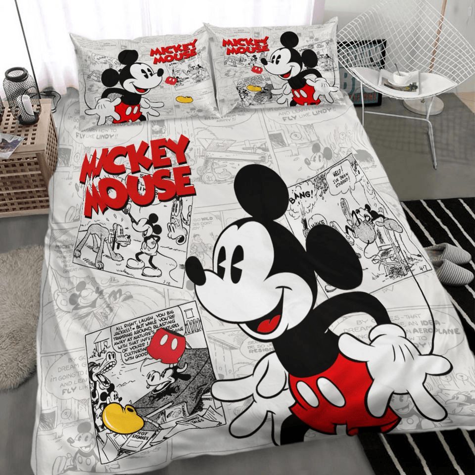 Cozy Mickey Mouse Cartoon Bedding Set - Fun &amp; Stylish Kids Bedroom Decor