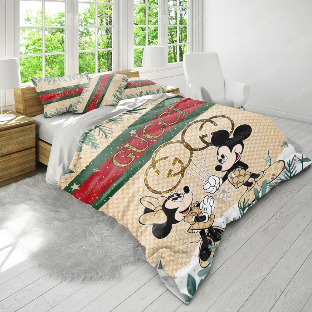 Gucci Couple Disney Mickey Christmas Bedding Sets