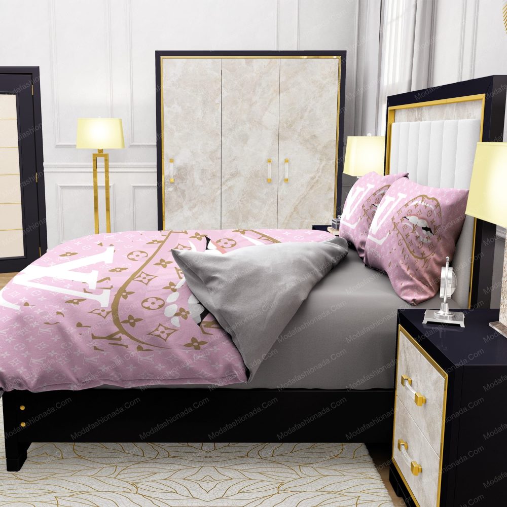 Lips With Louis Vuitton Pattern Bedding Sets