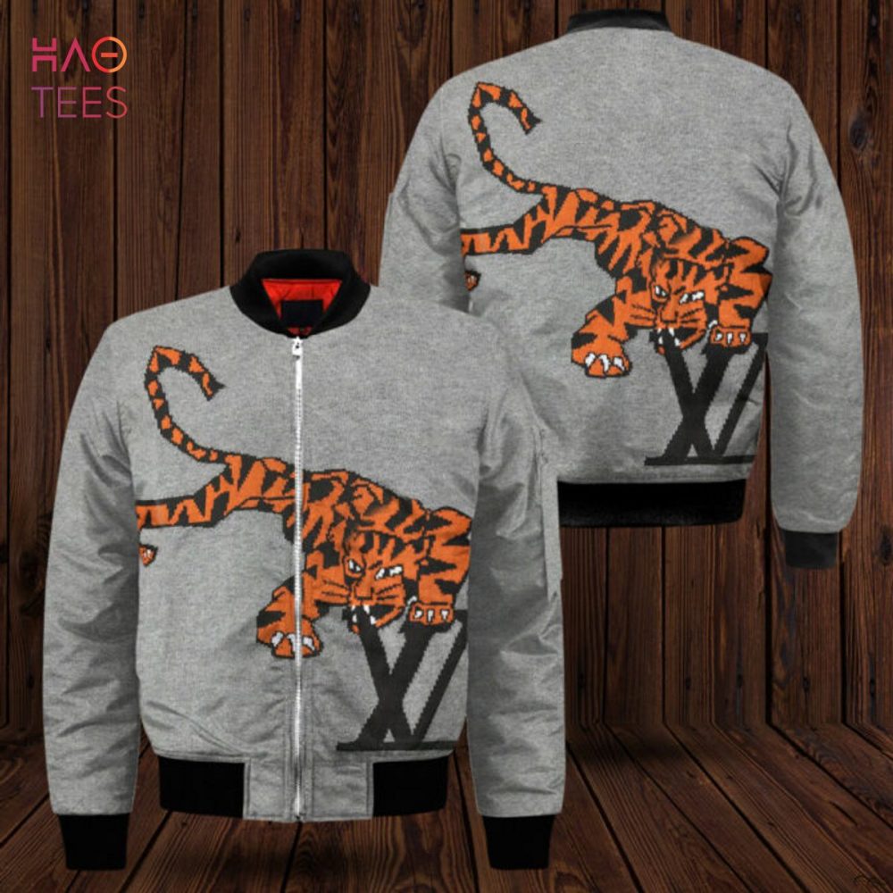 Stylish Gray Tiger Bomber Jacket - Bold Animal Design, Perfect For Trendsetters!