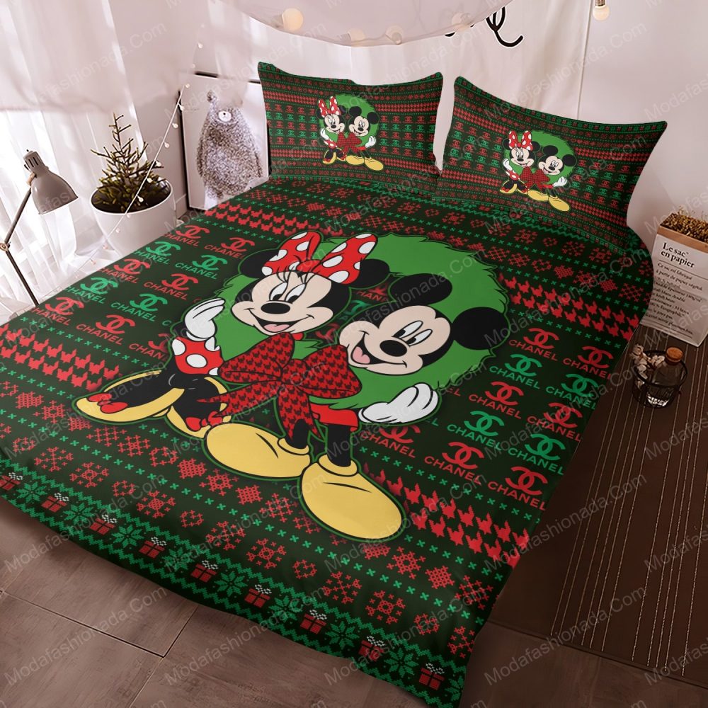 Mickey &amp; Minnie Christmas Bedding Set - Cozy &amp; Festive Design For Kids &amp; Adults