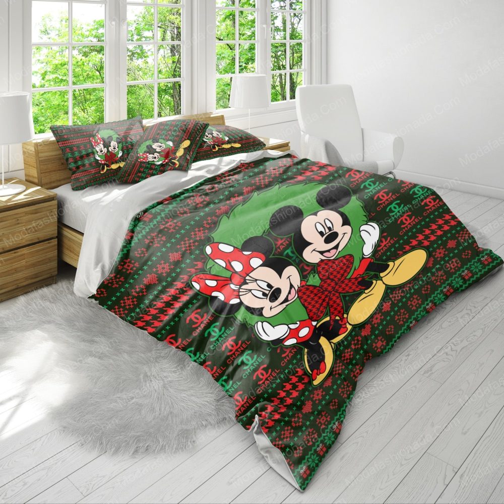 Mickey &amp; Minnie Christmas Bedding Set - Cozy &amp; Festive Design For Kids &amp; Adults