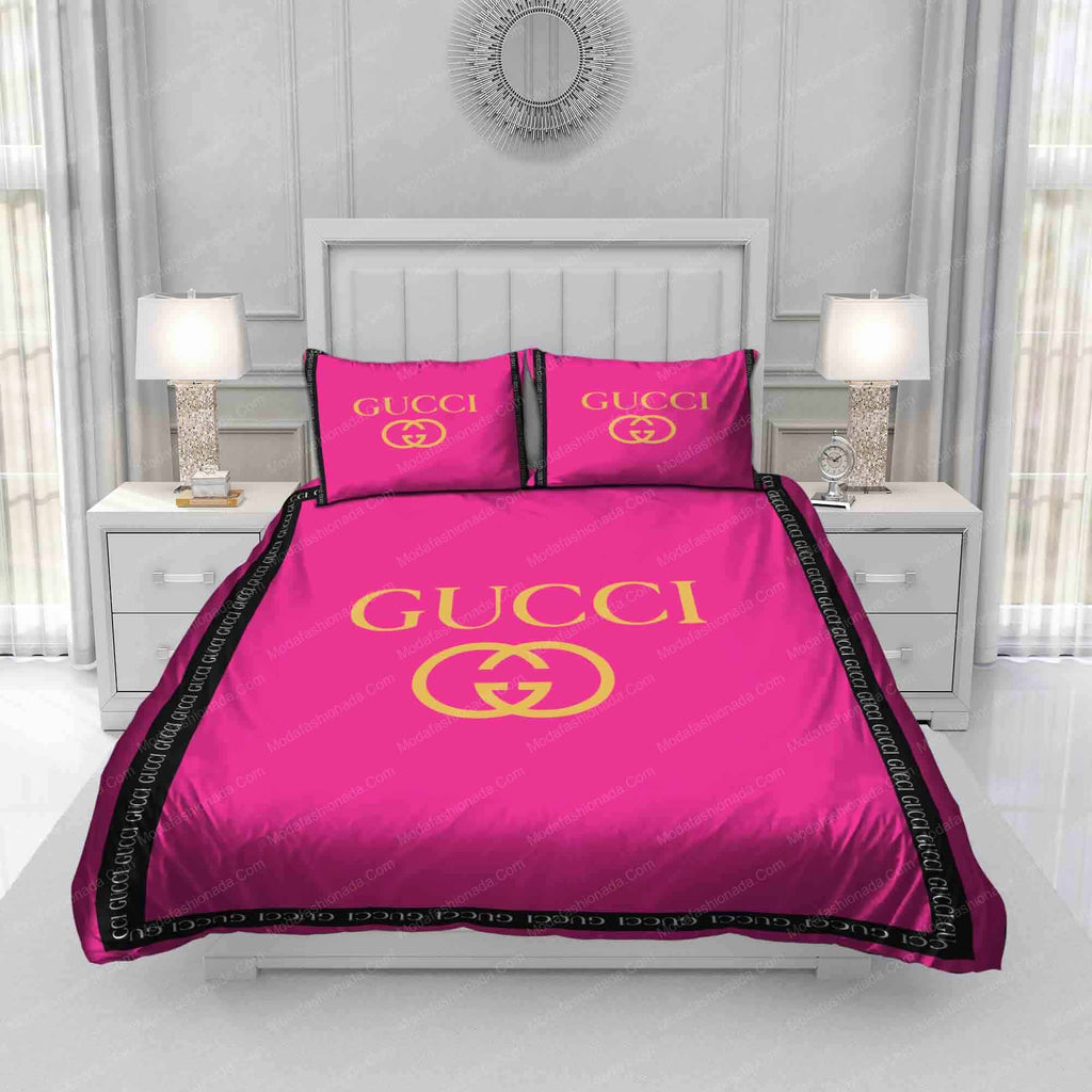 Gold Gucci Logo With Vibrant Pink Bedding Sets