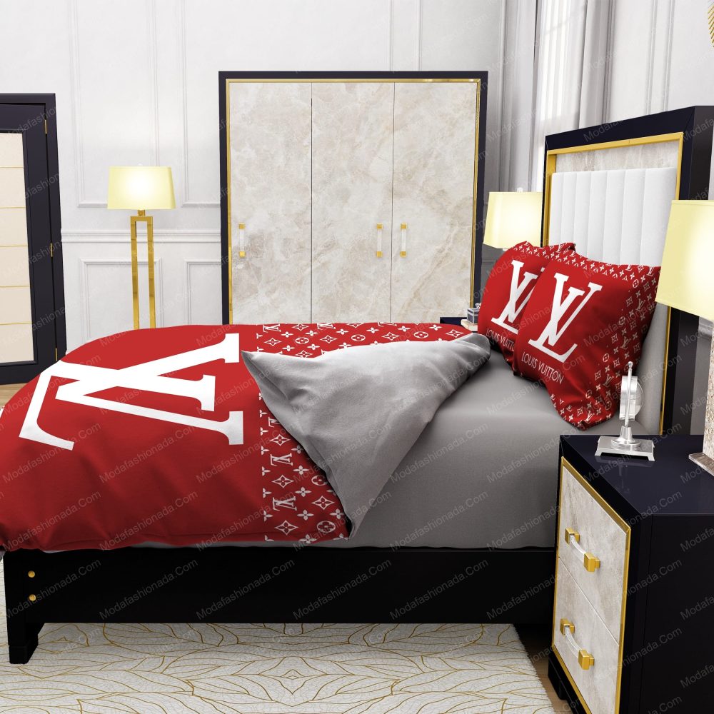 Red Background And White Pattern Louis Vuitton Bedding Sets