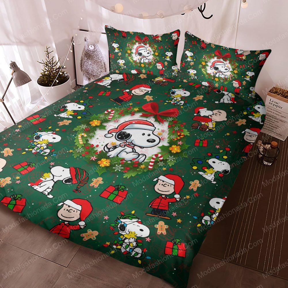Festive Snoopy &amp; Friends Christmas Bedding Set - Cozy Holiday Comfort