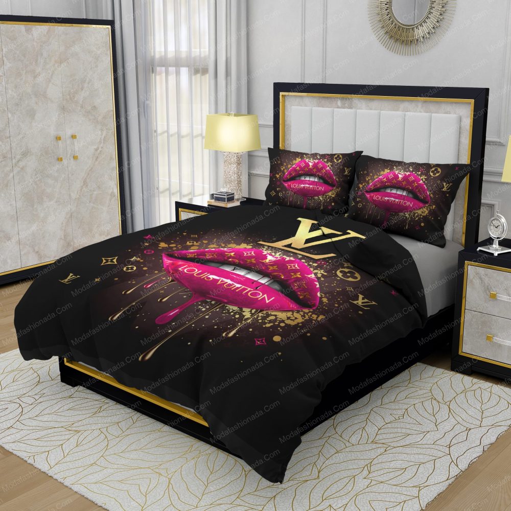 Supreme Louis Vuitton Black Background Bedding Sets