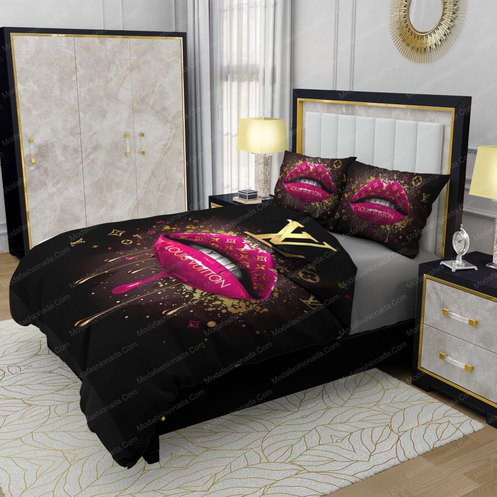 Supreme Louis Vuitton Black Background Bedding Sets