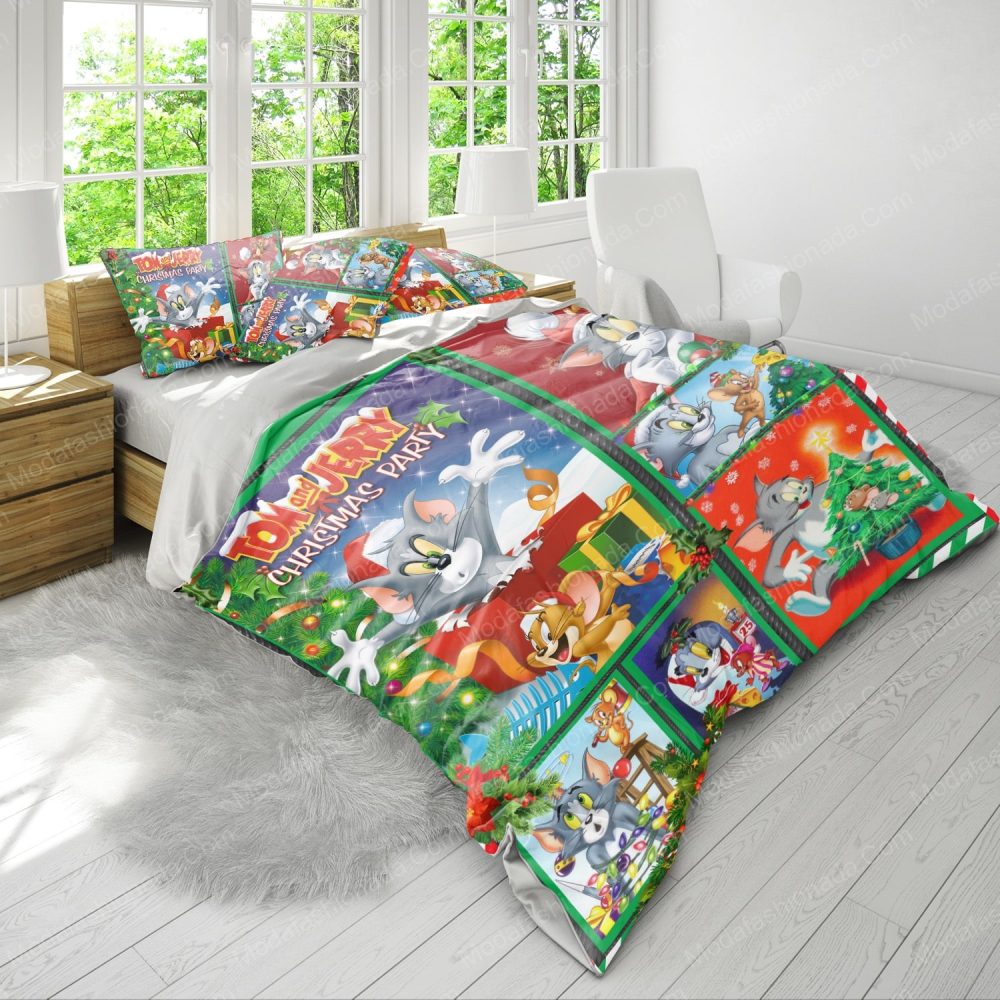 Festive Tom &amp; Jerry Christmas Bedding Set - Cozy Holiday Comfort For Kids &amp; Fans