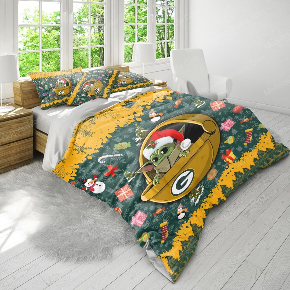 Festive Baby Yoda Christmas Bedding Set - Holiday Gift For Star Wars Fans